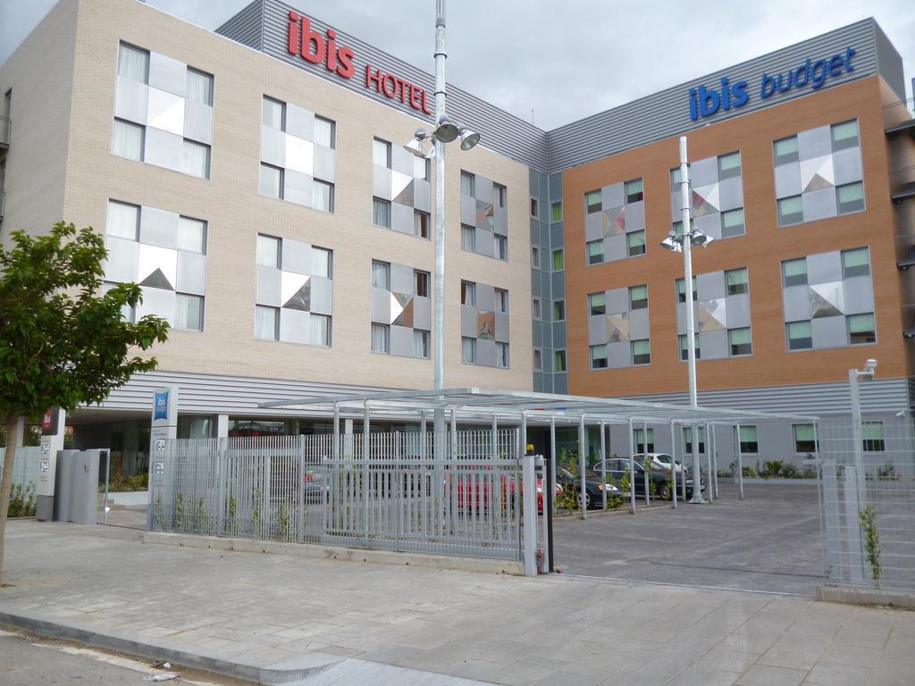Ibis Budget Lleida Bagian luar foto