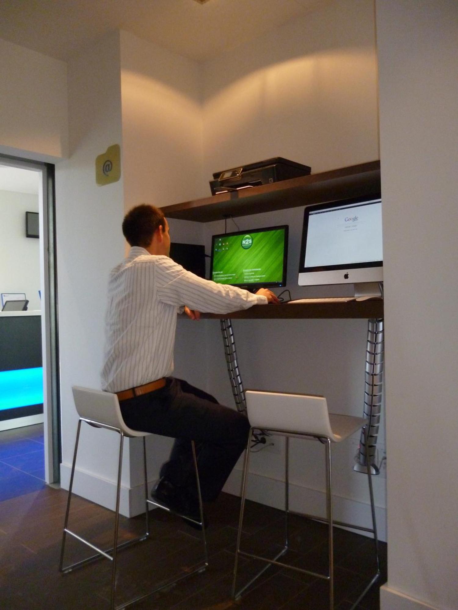 Ibis Budget Lleida Bagian luar foto