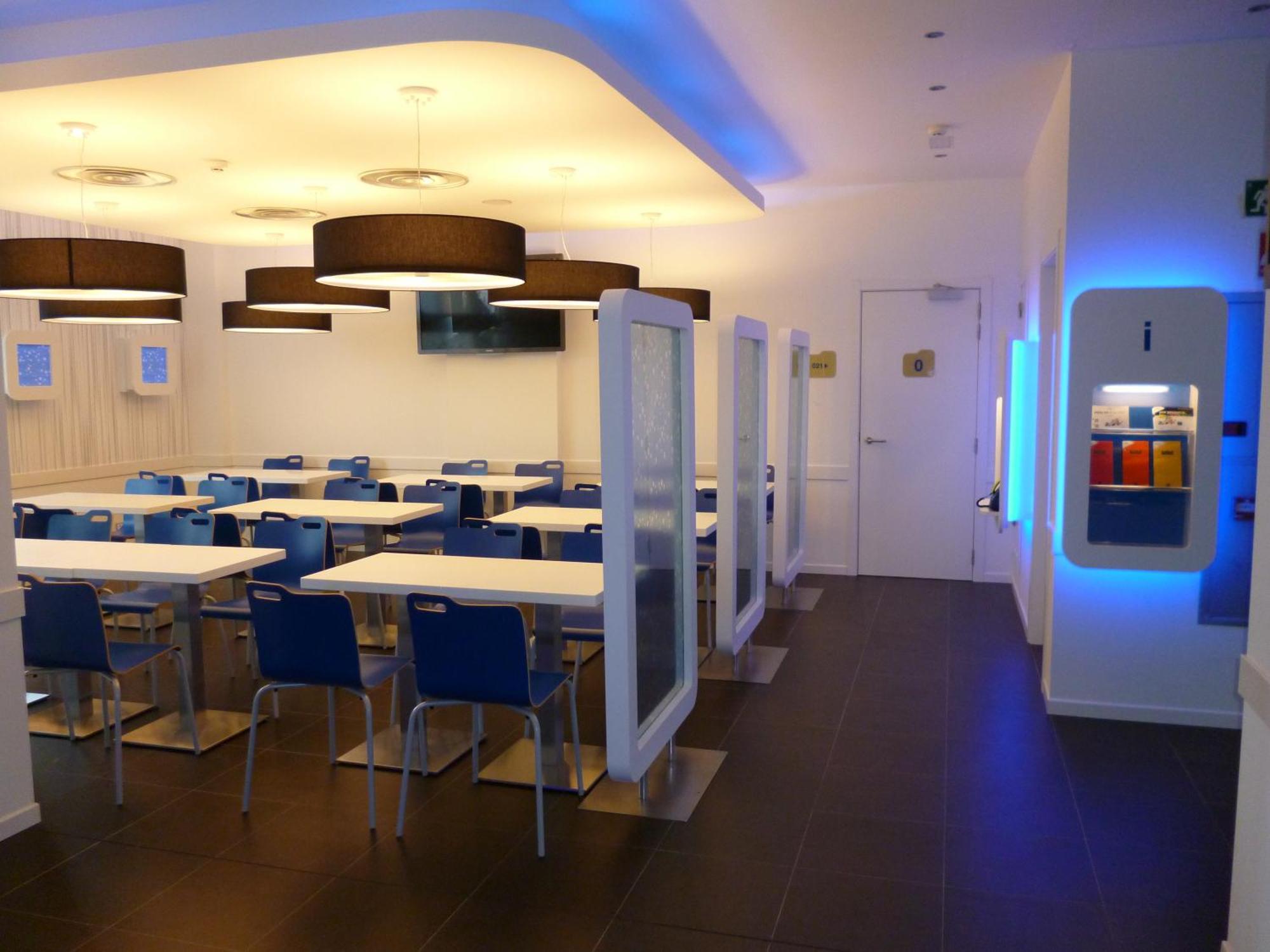 Ibis Budget Lleida Bagian luar foto