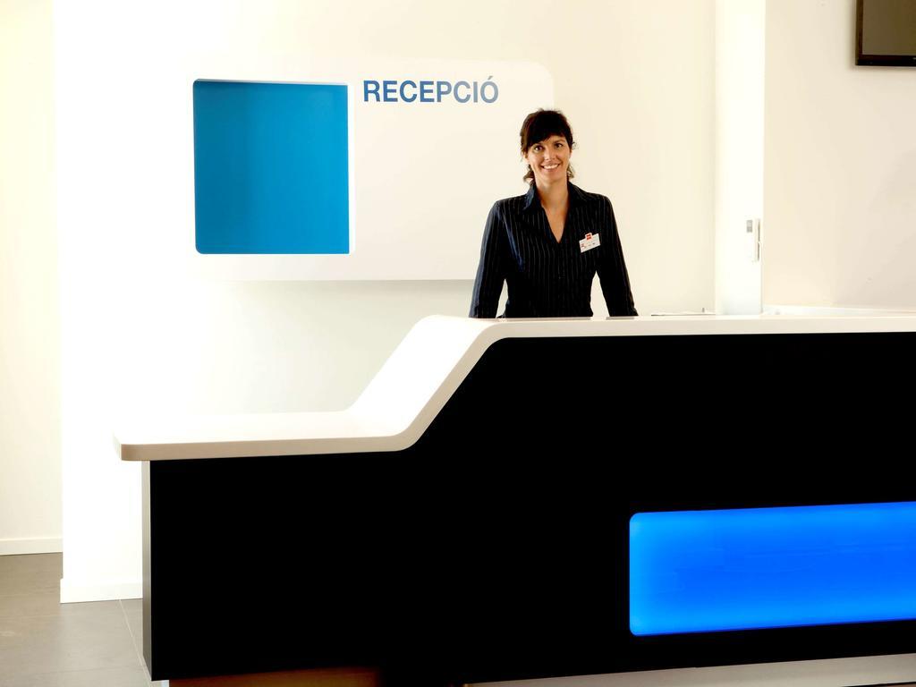 Ibis Budget Lleida Bagian luar foto